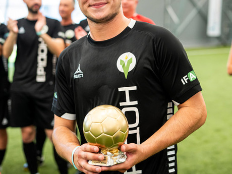 Krashchyi-hravets-turniru-Dmytro-Marchenko-Eridon-UCAB-footbal-CUP-2026.jpg