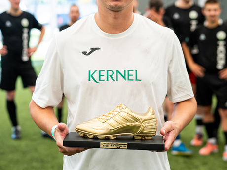 Krashchyi-napadnyk-turniru-Vitalii-Huzenko-Kernel-UCAB-footbal-CUP-2026.jpg