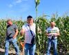 menedzher-z-agronomichnoyi-pidtrimki-na-dnipropetrovshini-zavrajskij-sergij-ta-roslina-kukurudzi-ifagri.jpg